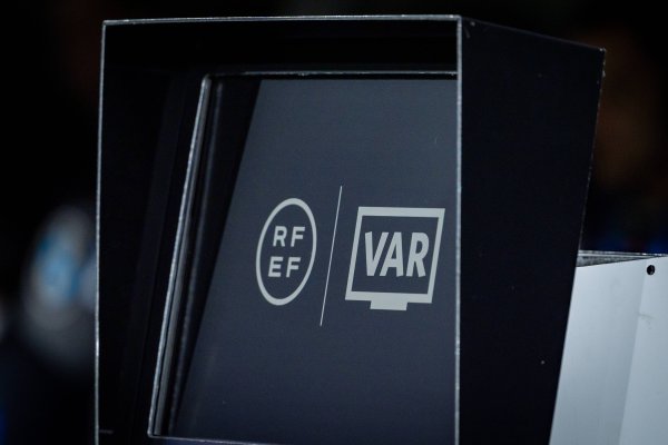 证券配资最简单最准方法 世体：警方抓获一男子诈骗6名南美球员，骗对方能来西班牙踢职业